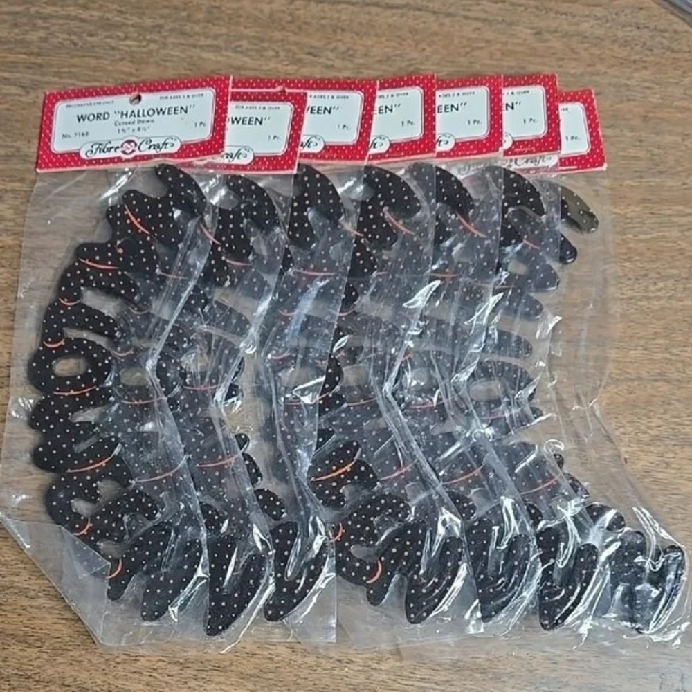 Wooden‎ Halloween Decorations/Crafting Bundle - Picture 4 of 10